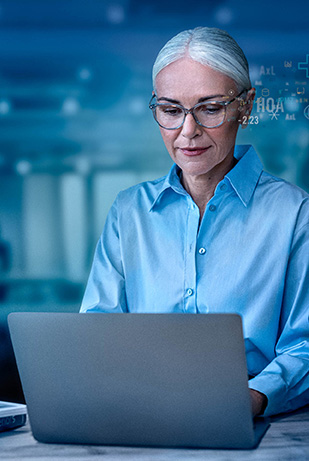 BIG EXACT_Women_Laptop_72dpi